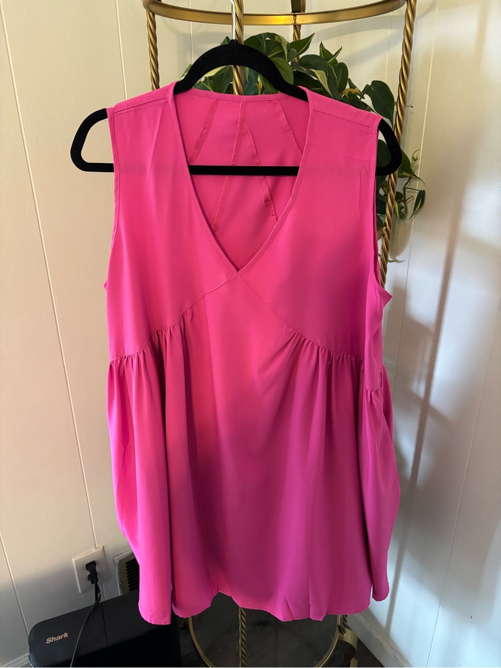 Sleeveless V-Neck Tunic in Bright Pink - Picture 4 of 6